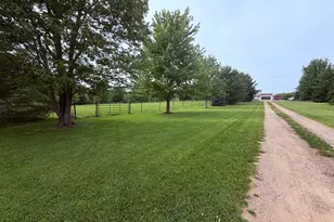 6585 Sinclair Rd, Eau Claire, MI 49111 - Photo 31