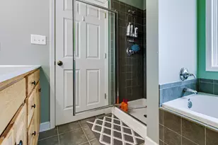 707 Tulip Dr, Three Oaks, MI 49128 - Photo 29