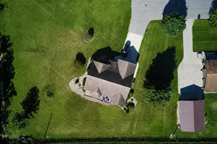 707 Tulip Dr, Three Oaks, MI 49128 - Photo 47