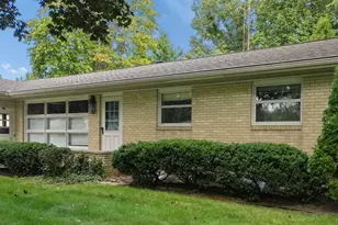 2197 Ann Dr, Saint Joseph, MI 49085 - Photo 3