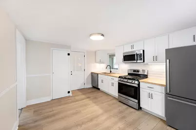 1031 Hamilton Avenue NW, Grand Rapids, MI 49504 - Photo 3