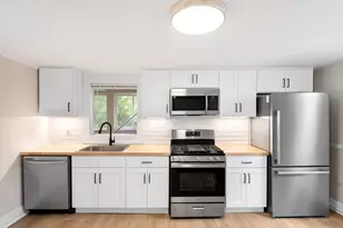 1031 Hamilton Ave NW, Grand Rapids, MI 49504 - Photo 5