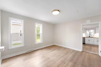 1031 Hamilton Avenue NW, Grand Rapids, MI 49504 - Photo 11