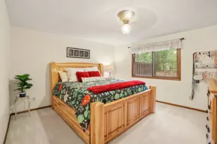 692 Pineway Dr, Norton Shores, MI 49441 - Photo 9
