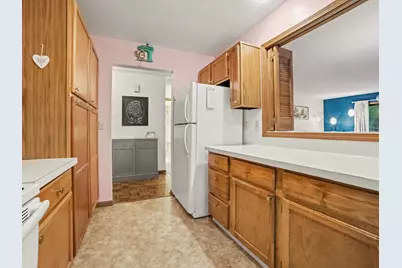 692 Pineway Drive, Norton Shores, MI 49441 - Photo 5
