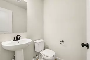 1005 Vertex Cir, Kalamazoo, MI 49007 - Photo 9