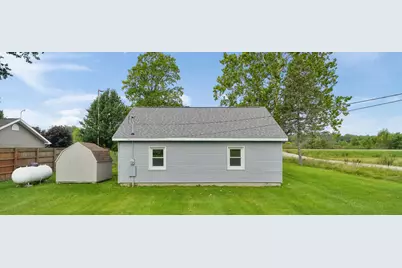 2759 N M-140, Watervliet, MI 49098 - Photo 27