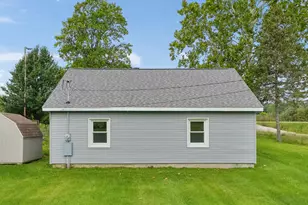 2759 N M-140, Watervliet, MI 49098 - Photo 27