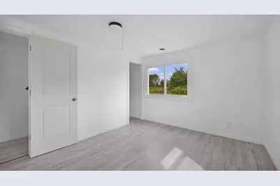 2759 N M-140, Watervliet, MI 49098 - Photo 15