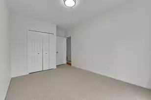 1021 Maiden Ln, Ann Arbor, MI 48105 - Photo 17