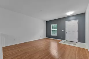 1021 Maiden Ln, Ann Arbor, MI 48105 - Photo 11