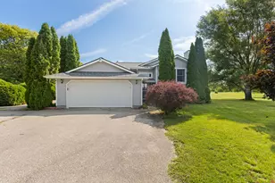 4079 Bennett Ct, Adrian, MI 49221 - Photo 3