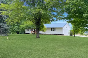 145 S 35 Rd, Cadillac, MI 49601 - Photo 11