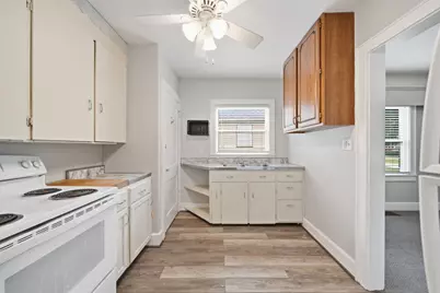 239 Cottage Street, Spring Arbor, MI 49283 - Photo 11