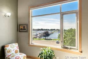105 W Danaher St, Ludington, MI 49431 - Photo 21