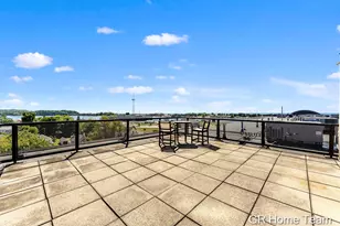 105 W Danaher St, Ludington, MI 49431 - Photo 63