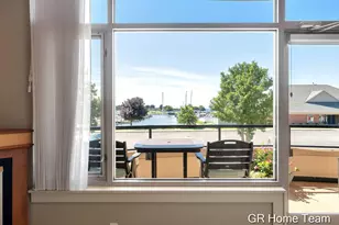105 W Danaher St, Ludington, MI 49431 - Photo 19