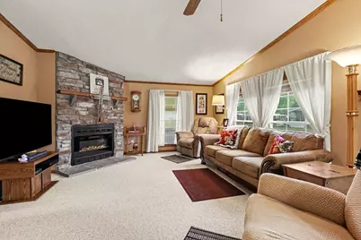 15877 Cottonwood Avenue, Cedar Springs, MI 49319 - Photo 5