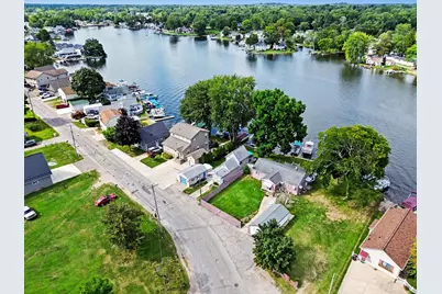 435 S Lakeside Drive, Michigan Center, MI 49254 - Photo 3