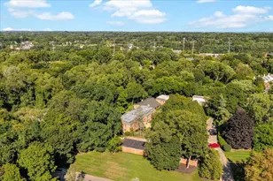 1750 Tiverton Rd, Bloomfield Hills, MI 48304 - Photo 29