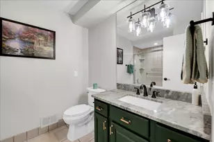1750 Tiverton Rd, Bloomfield Hills, MI 48304 - Photo 19