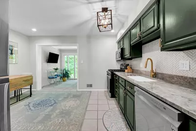1750 Tiverton Road, Bloomfield Hills, MI 48304 - Photo 13