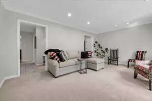 1750 Tiverton Rd, Bloomfield Hills, MI 48304 - Photo 5