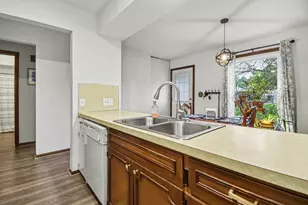 644 Village Ln, Jenison, MI 49428 - Photo 5