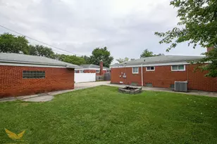 36005 Lucerne St, Clinton Twp, MI 48035 - Photo 25