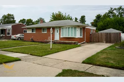 36005 Lucerne Street, Clinton Twp, MI 48035 - Photo 3