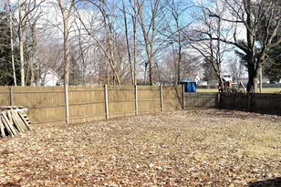 407 Barry St, Colon, MI 49040 - Photo 23