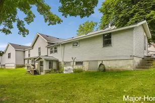 417 W Main St, Stanton, MI 48888 - Photo 31