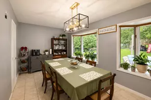 553 East Dr, Marshall, MI 49068 - Photo 7