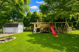 553 East Dr, Marshall, MI 49068 - Photo 39