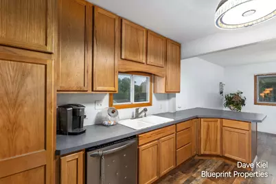 131 Manor Drive, Middleville, MI 49333 - Photo 7