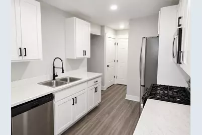 21163 Capital Avenue NE, Battle Creek, MI 49017 - Photo 5