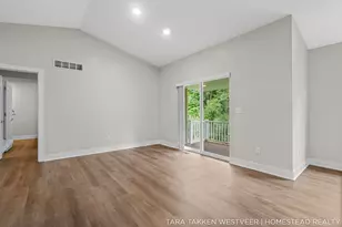 1266 S Village Cir, Kalamazoo, MI 49009 - Photo 9
