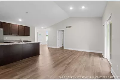 1266 S Village Circle, Kalamazoo, MI 49009 - Photo 9