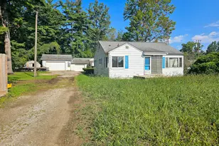 145 N Isabelle Ave, Kimball, MI 48074 - Photo 11