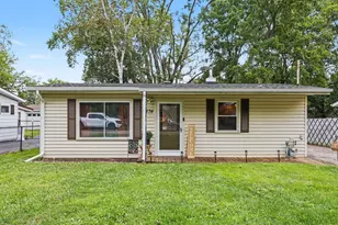 174 Bradley St, Battle Creek, MI 49017 - Photo 1