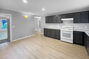 1429 Louise St SE, Grand Rapids, MI 49507 - Photo 9