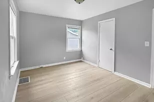 1429 Louise St SE, Grand Rapids, MI 49507 - Photo 11