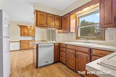 3908 Meadowood Lane SW, Grandville, MI 49418 - Photo 13