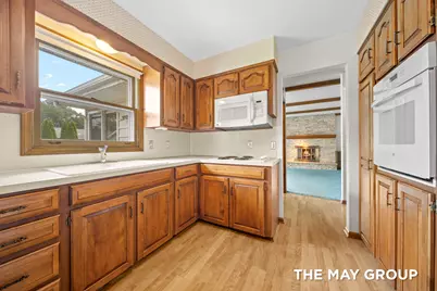 3908 Meadowood Lane SW, Grandville, MI 49418 - Photo 11