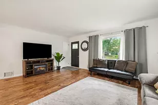 4833 Wakefield Ave NE, Comstock Park, MI 49321 - Photo 5