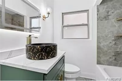 18061 Kentucky Street, Detroit, MI 48221 - Photo 9