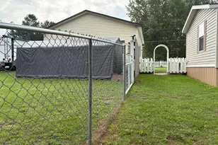 1455 Eldon Ct, Gladwin, MI 48624 - Photo 7
