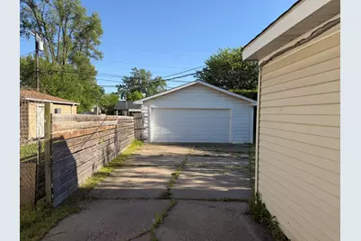2190 Garrick Avenue, Warren, MI 48091 - Photo 17