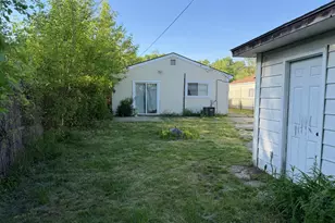 2190 Garrick Ave, Warren, MI 48091 - Photo 15