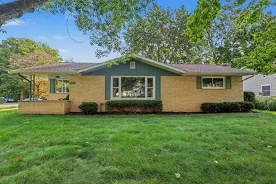 997 Colonial Court, Holland, MI 49423 - Photo 3